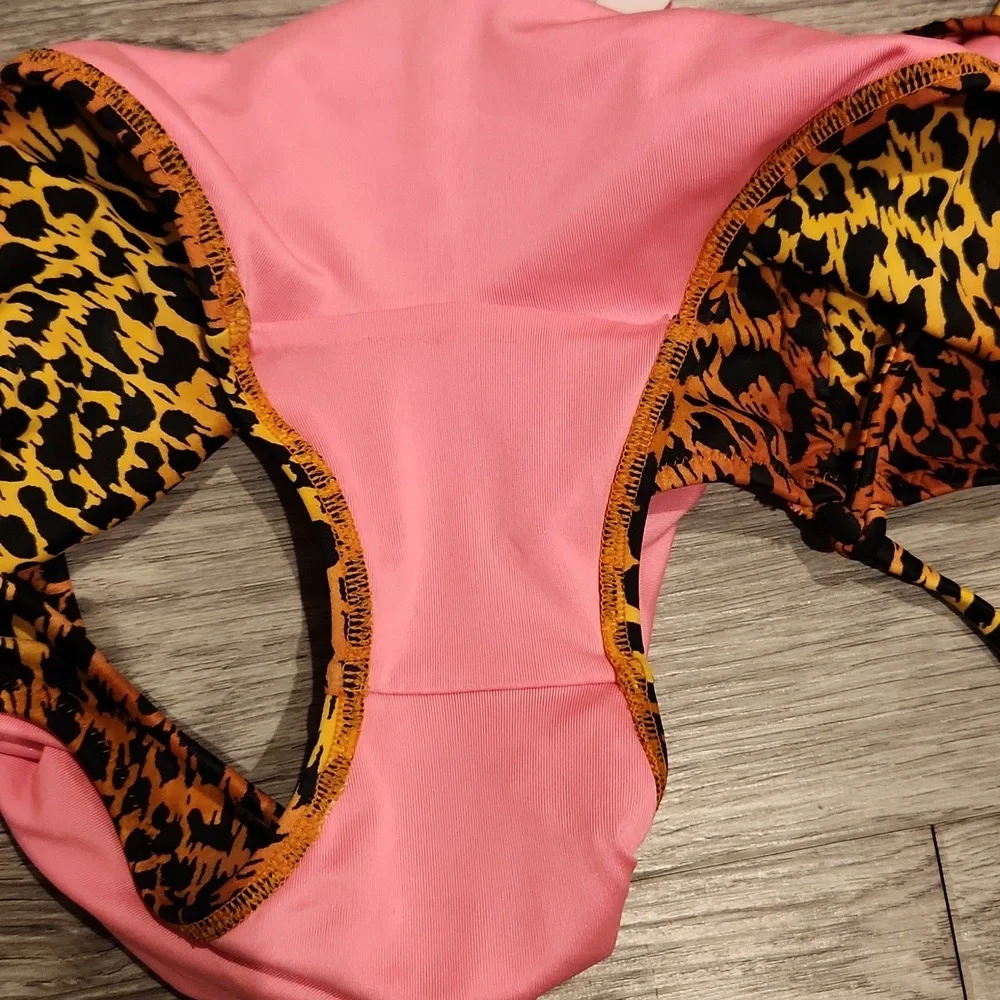Victoria's Secret Leopard Print Bikini Bottoms- M - Picture 4 of 4
